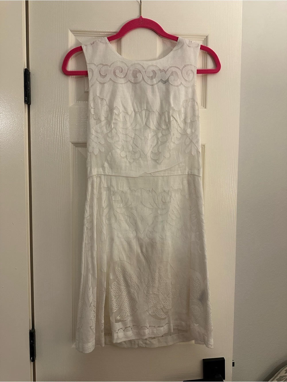 H&M White Sleeveless Mini Dress with Subtle Lace Detail
